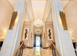The Eliot Hotel