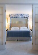 The Eliot Hotel