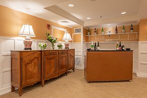 The Eliot Hotel