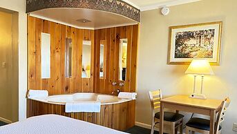 Magnuson Grand Pioneer Inn and Suites
