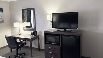 Magnuson Grand Pioneer Inn and Suites