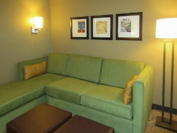 Comfort Suites