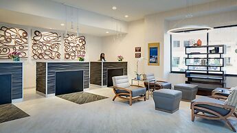 Embassy Suites by Hilton Dallas Love Field