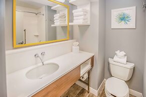 Hampton Inn Pensacola Beach