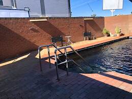 The Phoenix Artesian Spa Resort and Accommodation