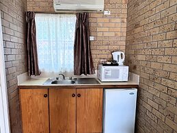 The Phoenix Artesian Spa Resort and Accommodation