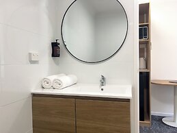 The Phoenix Artesian Spa Resort and Accommodation