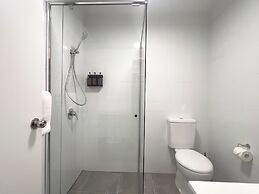 The Phoenix Artesian Spa Resort and Accommodation