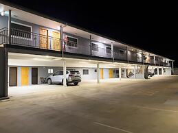 The Phoenix Artesian Spa Resort and Accommodation