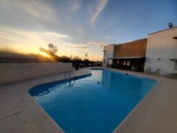 Landmark Lookout Lodge