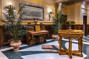 Hotel Reina Cristina