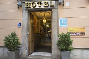 Hotel Reina Cristina