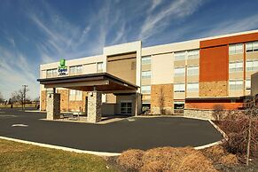 Holiday Inn Express & Suites Wapakoneta, an IHG Hotel