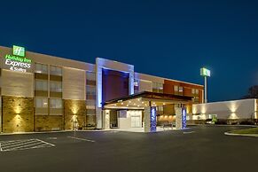 Holiday Inn Express & Suites Wapakoneta by IHG
