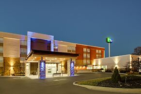 Holiday Inn Express & Suites Wapakoneta by IHG