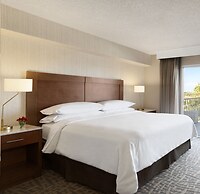 Embassy Suites by Hilton Santa Ana Orange County Airport