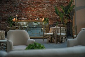 Hotel de la Poste – French Quarter, A Renaissance Hotel