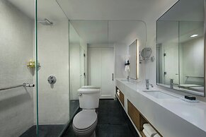 Hotel de la Poste – French Quarter, A Renaissance Hotel