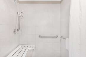 Super 8 by Wyndham Athens