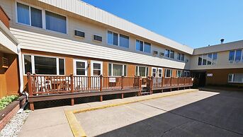 Magnuson Hotel Copper Crown