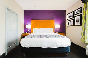 Palacio Royale Inn Signature Katy