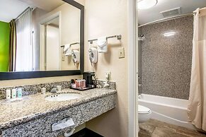 Quality Inn & Suites Jacksonville-Baymeadows