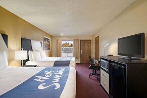 Days Inn by Wyndham Bend