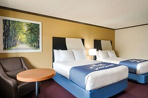 Days Inn by Wyndham Bend