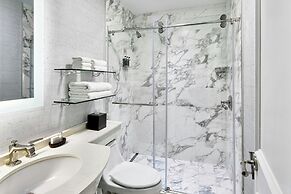 Le Pavillon, New Orleans, a Tribute Portfolio Hotel