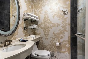 Le Pavillon, New Orleans, a Tribute Portfolio Hotel