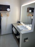 Country Inn & Suites by Radisson, Vallejo Napa Valley, CA