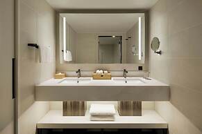 Courtyard by Marriott Tokyo Ginza Hotel