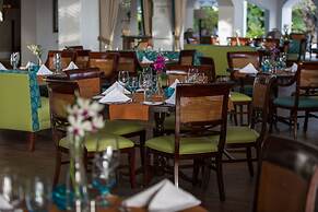 Colony Club by Elegant Hotels