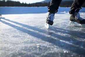 Fairmont Jasper Park Lodge
