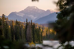 Fairmont Jasper Park Lodge