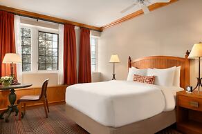 Fairmont Jasper Park Lodge