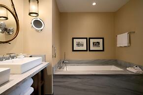 Fairmont Jasper Park Lodge