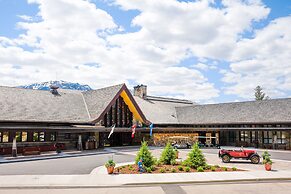 Fairmont Jasper Park Lodge