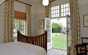 The Victoria Falls Hotel