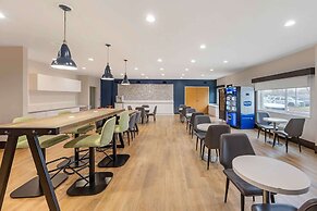 Extended Stay America Premier Suites - Portland - North