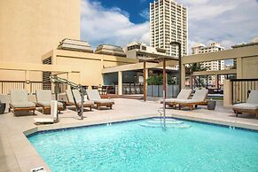 Aston Waikiki Beach Tower