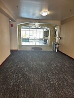 La Quinta Inn & Suites by Wyndham Stamford / New York City