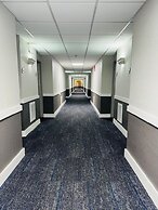 La Quinta Inn & Suites by Wyndham Stamford / New York City