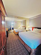 La Quinta Inn & Suites by Wyndham Stamford / New York City
