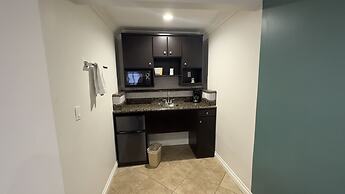 Garden Inn & Suites