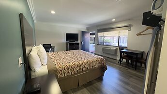 Garden Inn & Suites