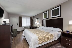 Days Inn by Wyndham Harrisburg North