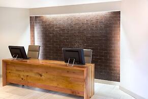 DoubleTree Suites by Hilton Nashville Airport