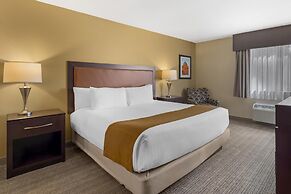 Best Western Plus Plaza by the Green