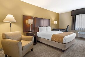Best Western Plus Plaza by the Green